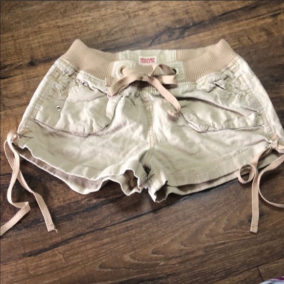 Mossimo shorts size 1 - Picture 1 of 8